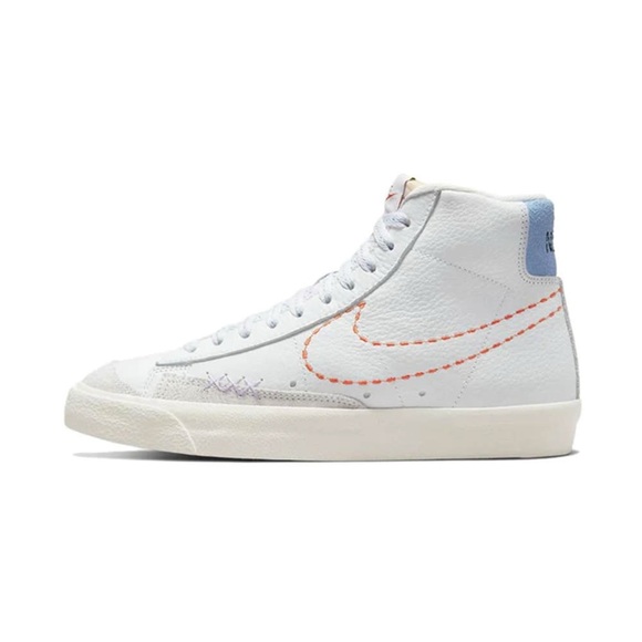 Nike Blazer Mid 77 in white/safety orange/lilac - Picture 2 of 8